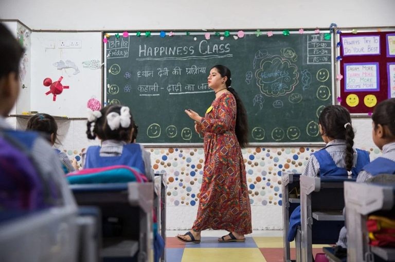 Teacher in a Happiness Class